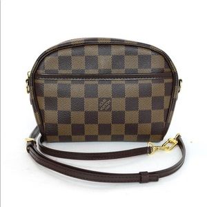 Louis Vuitton Pochette Ipanema belt bag
